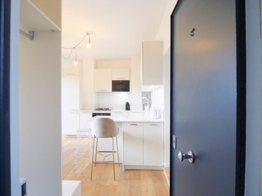 Charme Et Modernite Au Coeur Du Quartier St Louis Leilighet Versailles Eksteriør bilde