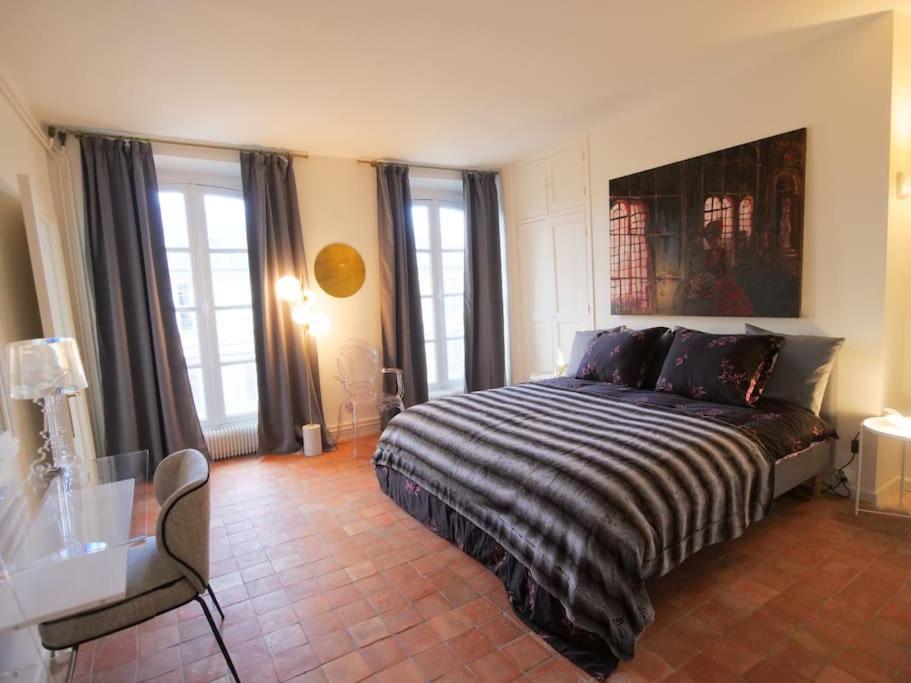 Charme Et Modernite Au Coeur Du Quartier St Louis Leilighet Versailles Eksteriør bilde