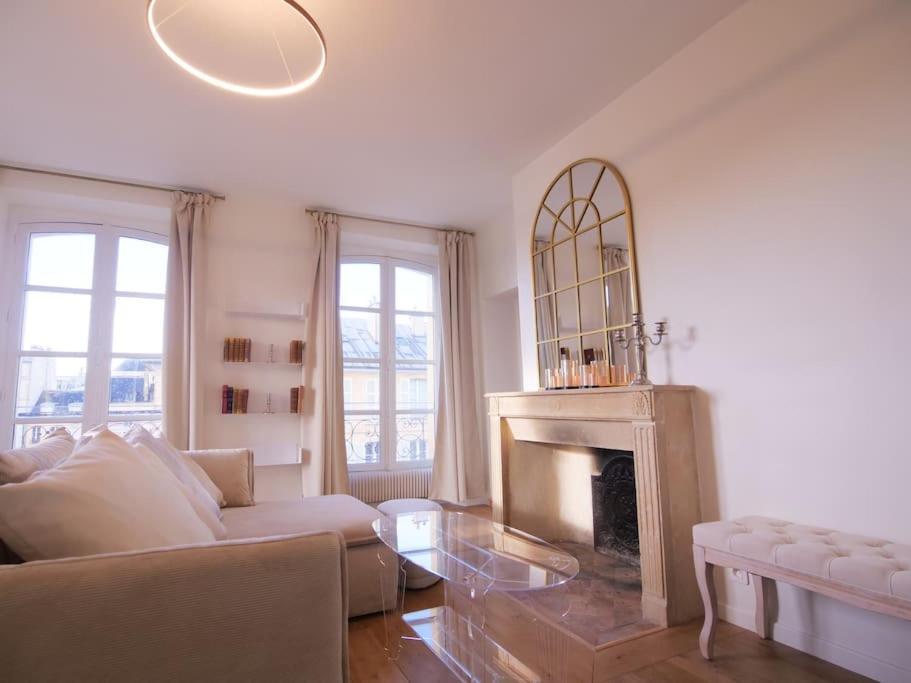 Charme Et Modernite Au Coeur Du Quartier St Louis Leilighet Versailles Eksteriør bilde